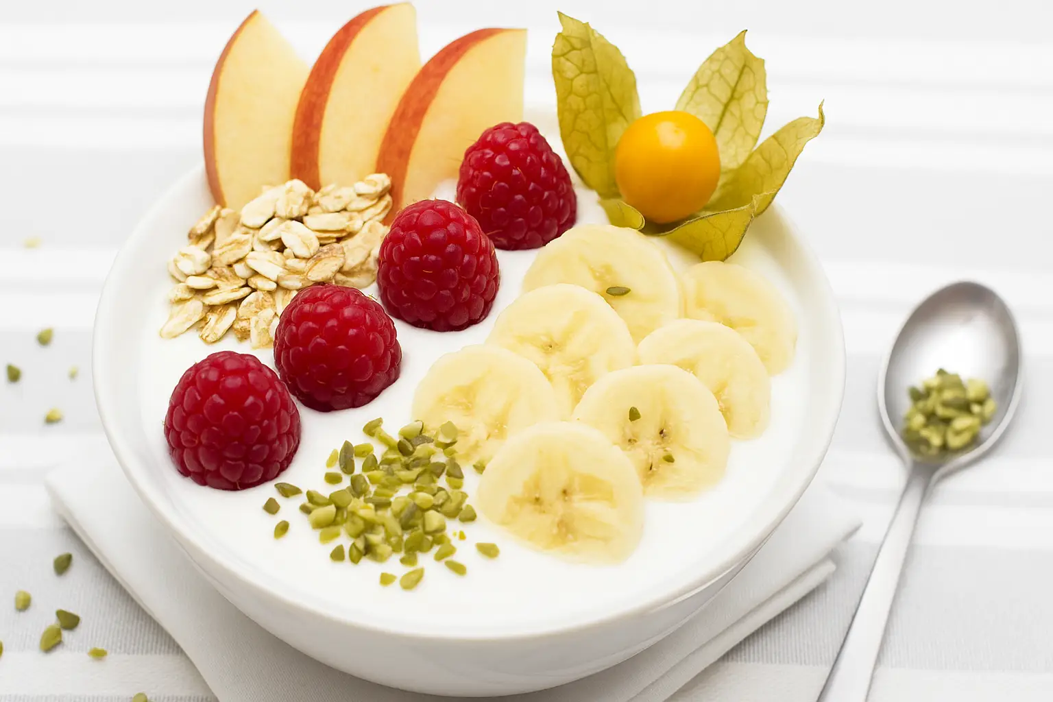 Greek Yogurt / Curd – Protein + Probiotics for Absorption